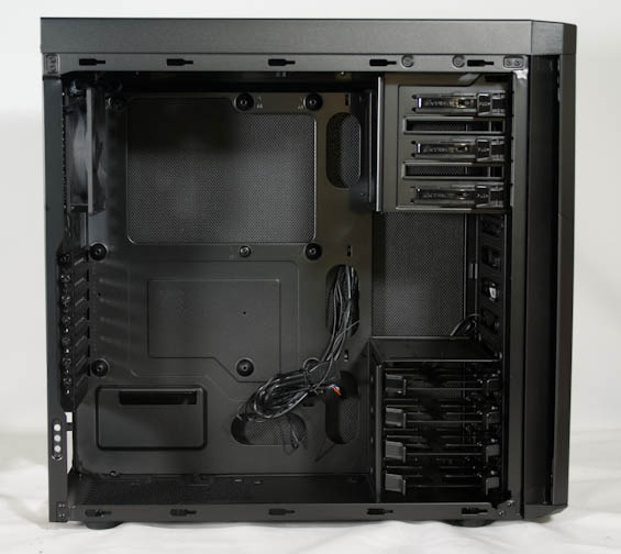 מארז Corsair 330R Titanium Edition Silent Mid Tower צבע שחור – תמונה 2